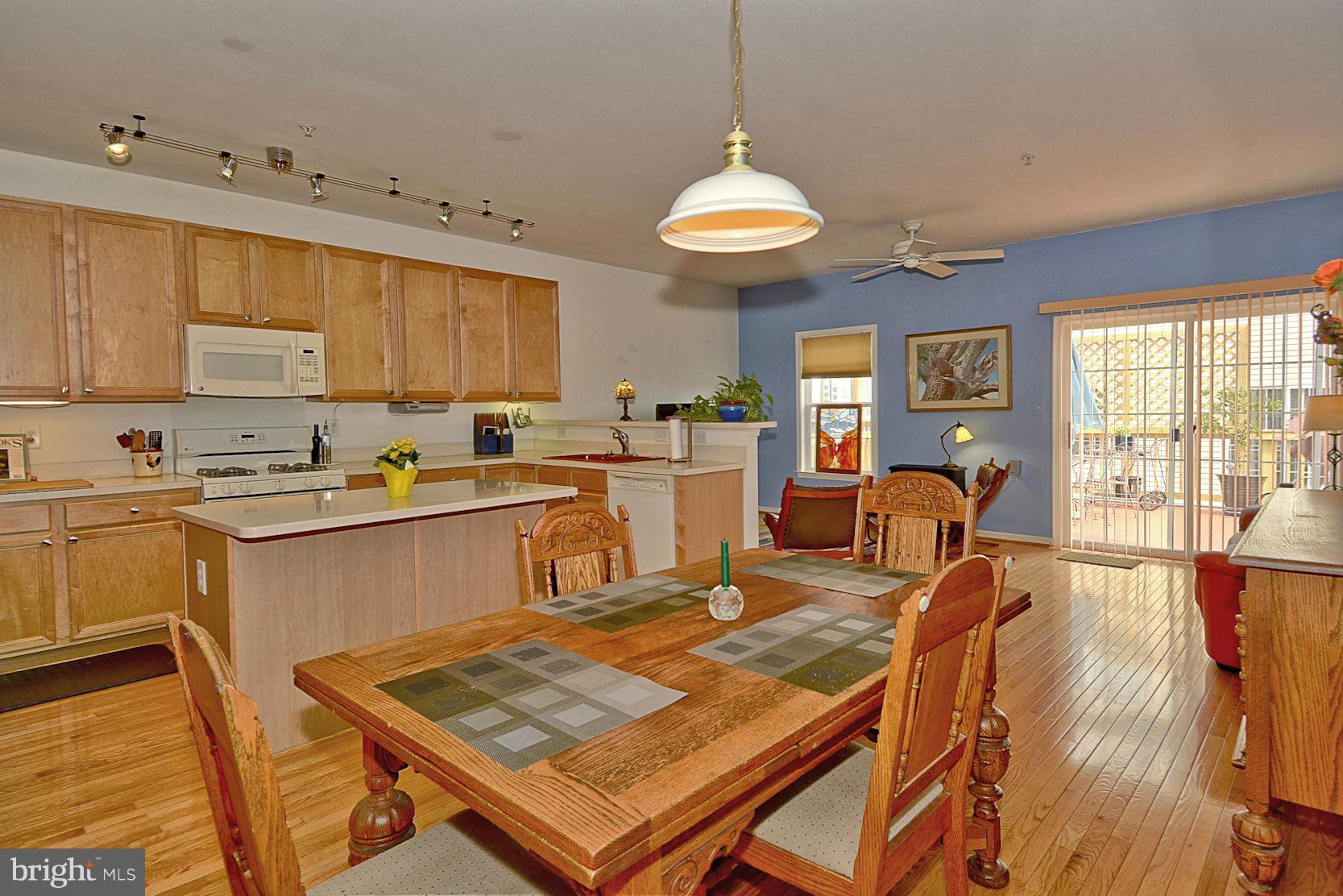 14022 Rockingham Road Germantown, MD 20874 - Photo 6 of 30 Dining Room