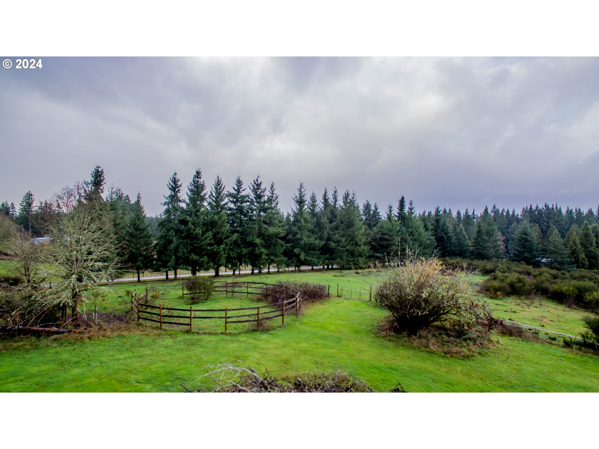 35067 Ede Road Lebanon, OR 97355 - Photo 31 of 40 a view of a park with large trees and a park