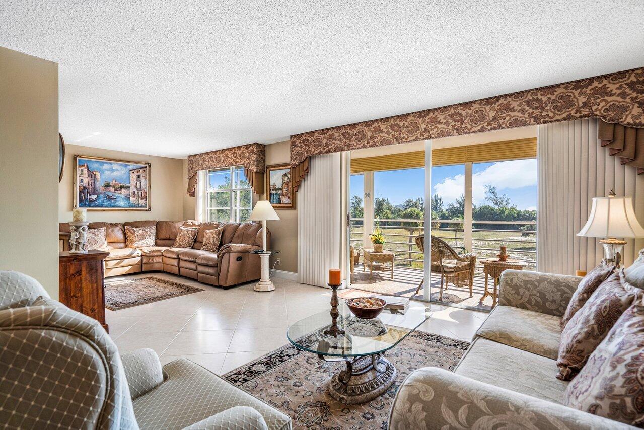 6200 Northwest 2nd Avenue, Unit 415 Boca Raton, FL 33487 - Photo 11 of 25 012-6200Northwest2ndAvenue-BocaRaton-FL-