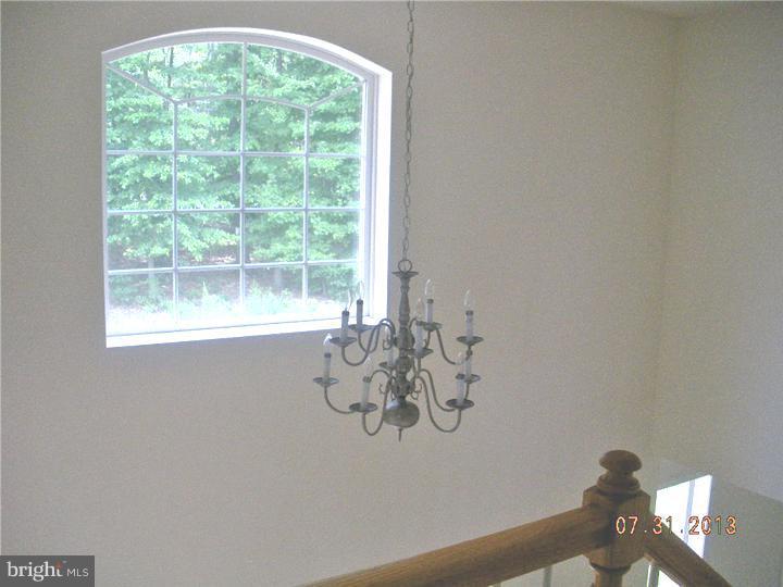 245 Cambridge Road Coatesville, PA 19320 - Photo 3 of 19 Foyer