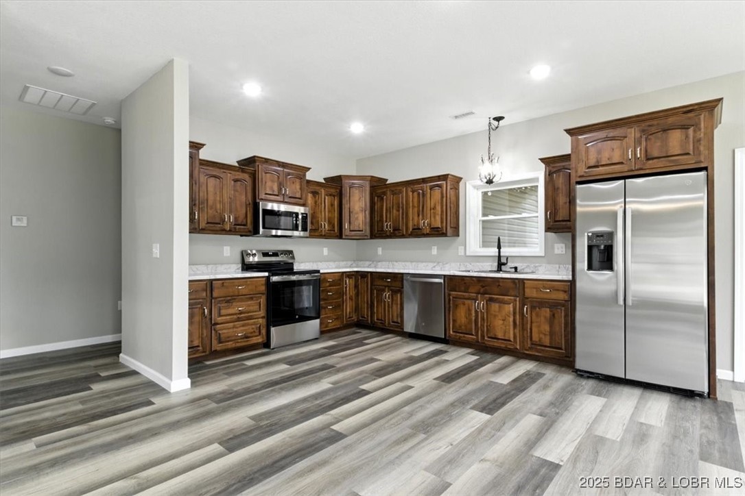 504 South Chestnut Street Eldon, MO 65026 - Photo 3 of 27