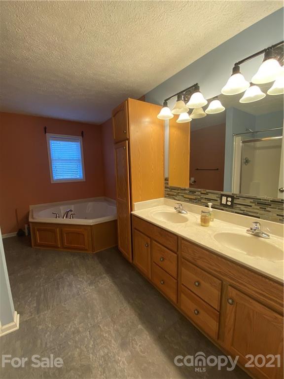 9808 Hickory Ridge Road Harrisburg, NC 28075 - Photo 10 of 20 Gallery Image 10