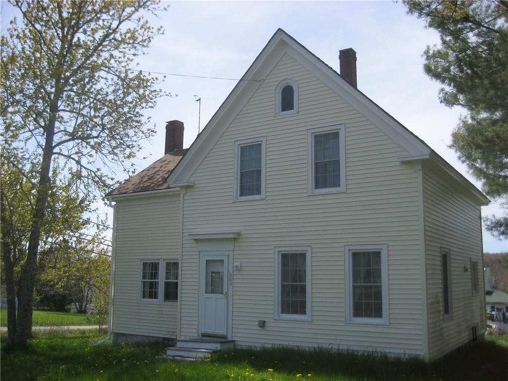 683 Spruce Head Road South Thomaston, ME 04858 - Photo 2 of 21 Exterior front and right side