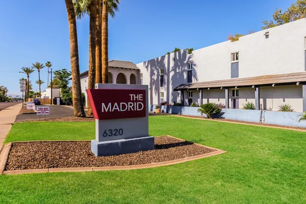 $980 | 6320 North 16th Street, Unit 205, Phoenix, AZ 85016