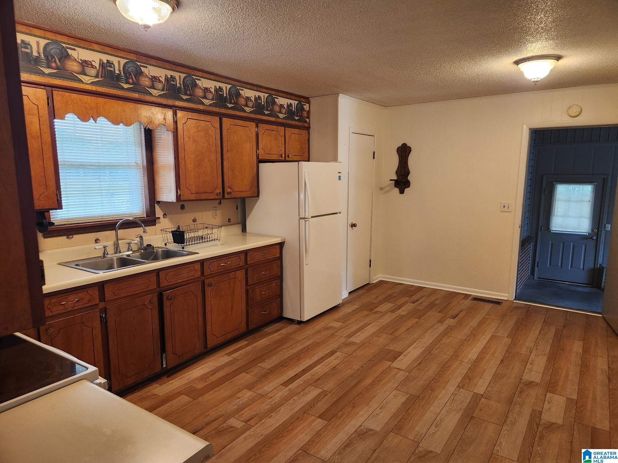 201 Riversight Drive Altoona, AL 35952 - Photo 2 of 12
