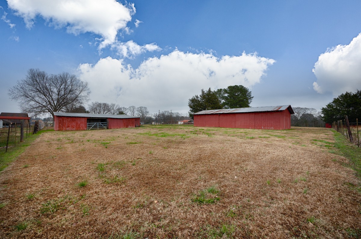 14052 Elk River Mills Road Athens, AL 35614 - Photo 37 of 43 a view of a yard