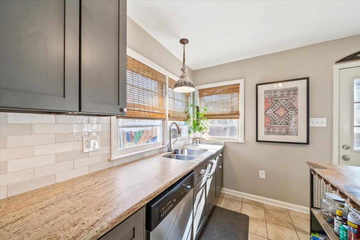 4933 Flamingo Road Memphis, TN 38117 - Photo 13 of 32