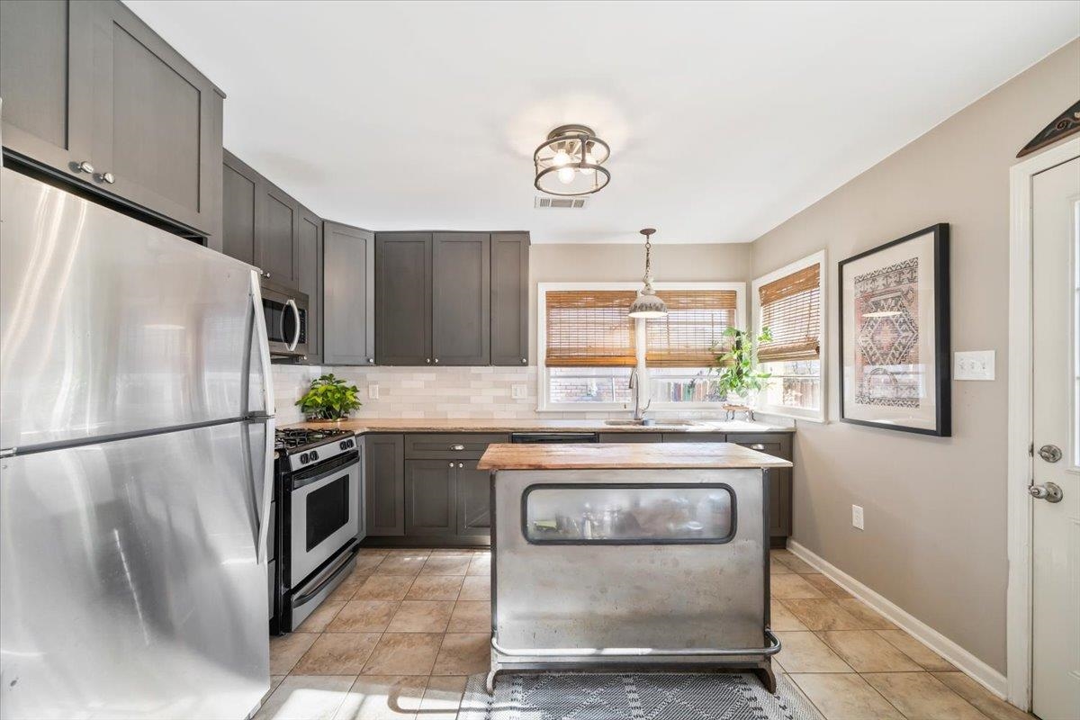 4933 Flamingo Road Memphis, TN 38117 - Photo 10 of 32