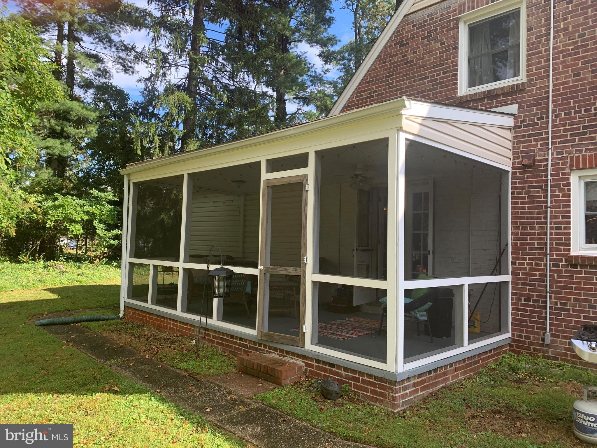 48 Devon Road Mount Holly, NJ 08060 - Photo 3 of 31