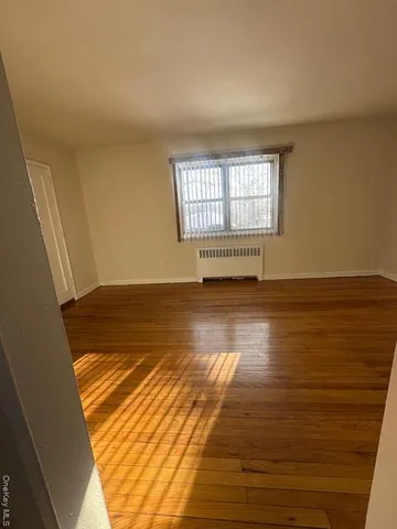 $2,000 | 133-22 Laurelton Parkway, Unit LOWR | Laurelton