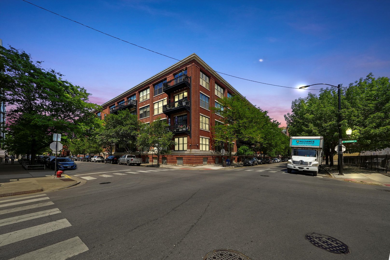1040 West Adams Street, Unit 213 Chicago, IL 60607 - Photo 30 of 30 a view of a cars parked on the side of a street