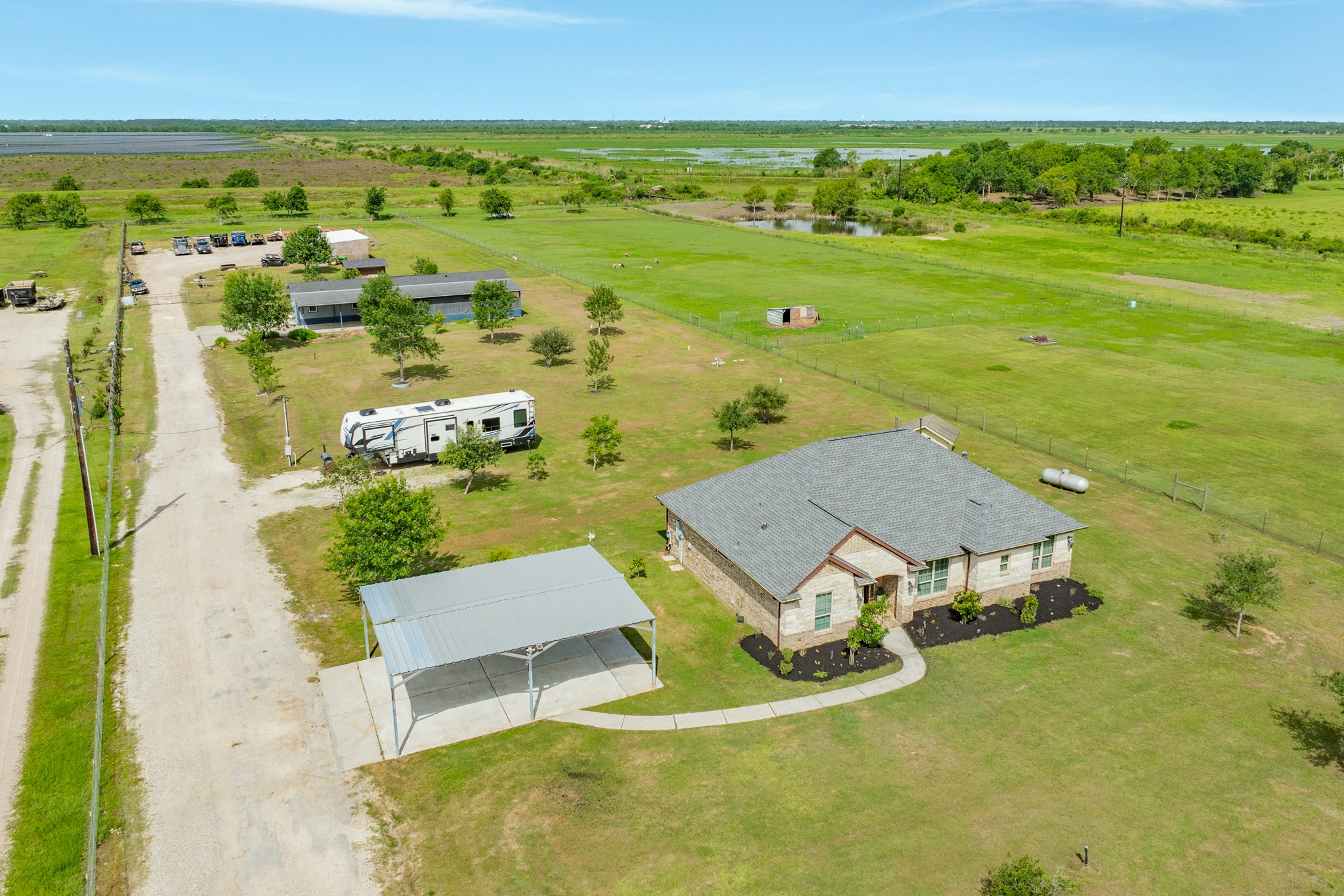 2180 County Road 212 Angleton, TX 77515 - Photo 4 of 46