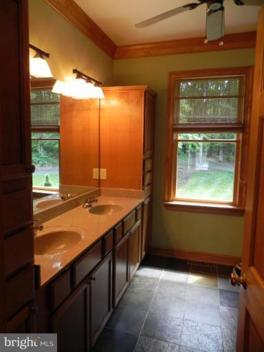 229 Busbees Point Road Bumpass, VA 23024 - Photo 17 of 19 Bath