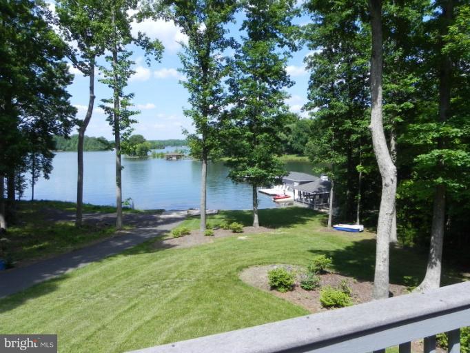 229 Busbees Point Road Bumpass, VA 23024 - Photo 4 of 19 View
