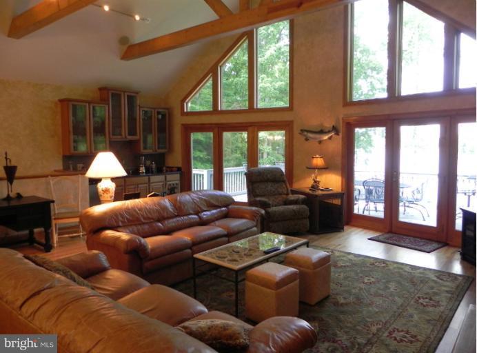 229 Busbees Point Road Bumpass, VA 23024 - Photo 9 of 19 Family Room