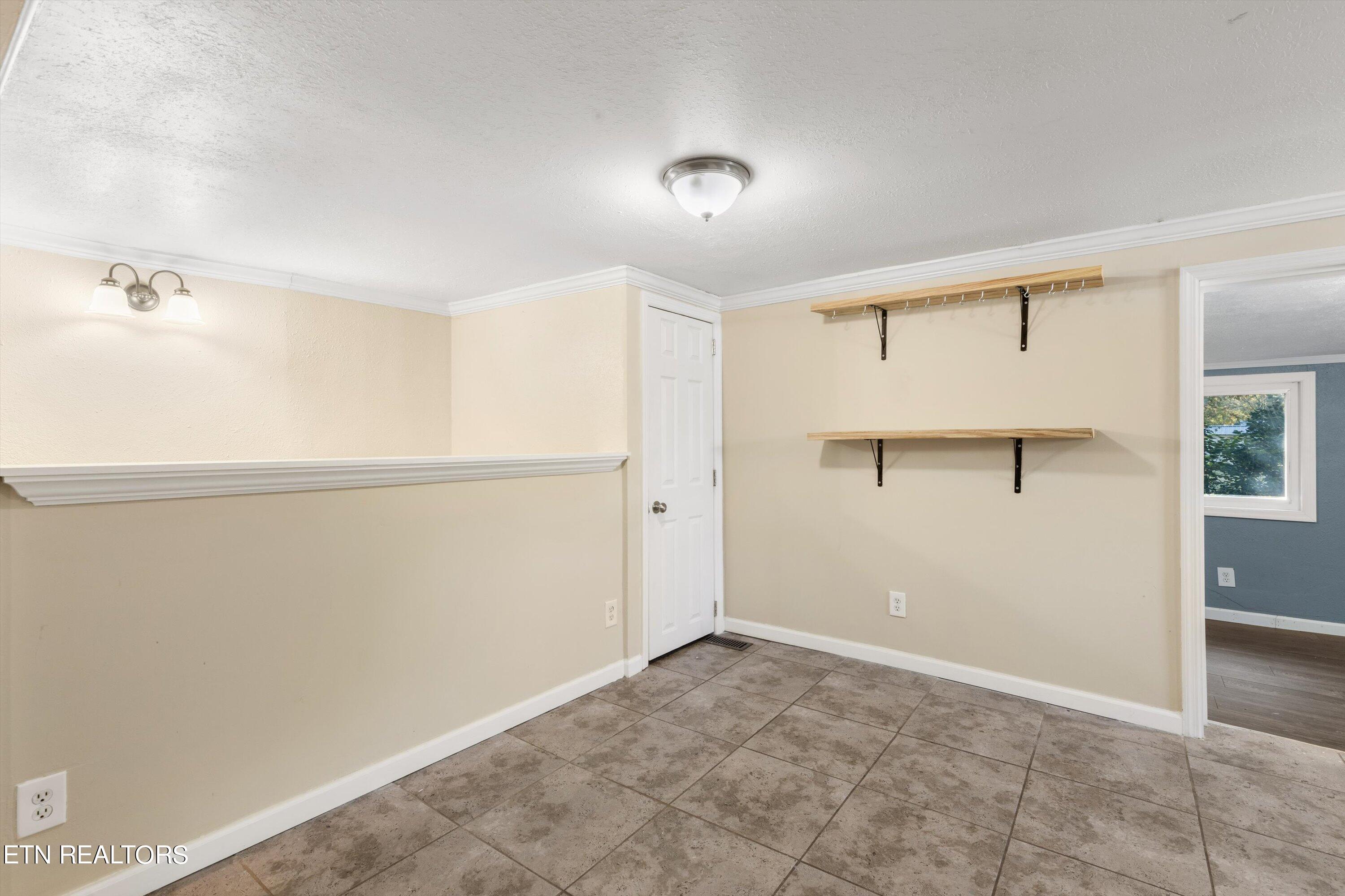 1600 Berry Road Knoxville, TN 37920 - Photo 11 of 33 Kitchen/Dining