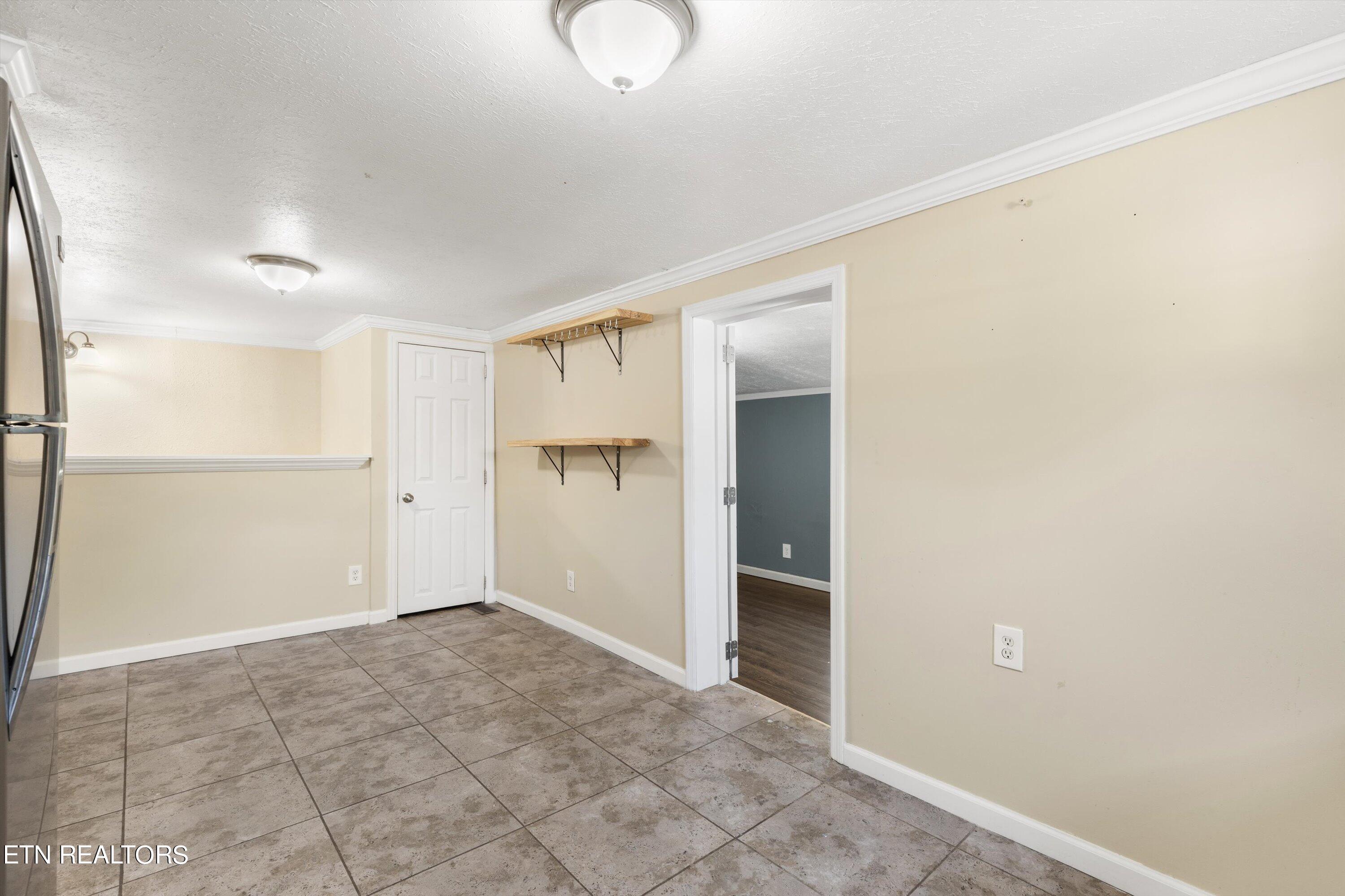 1600 Berry Road Knoxville, TN 37920 - Photo 10 of 33 Kitchen/Dining