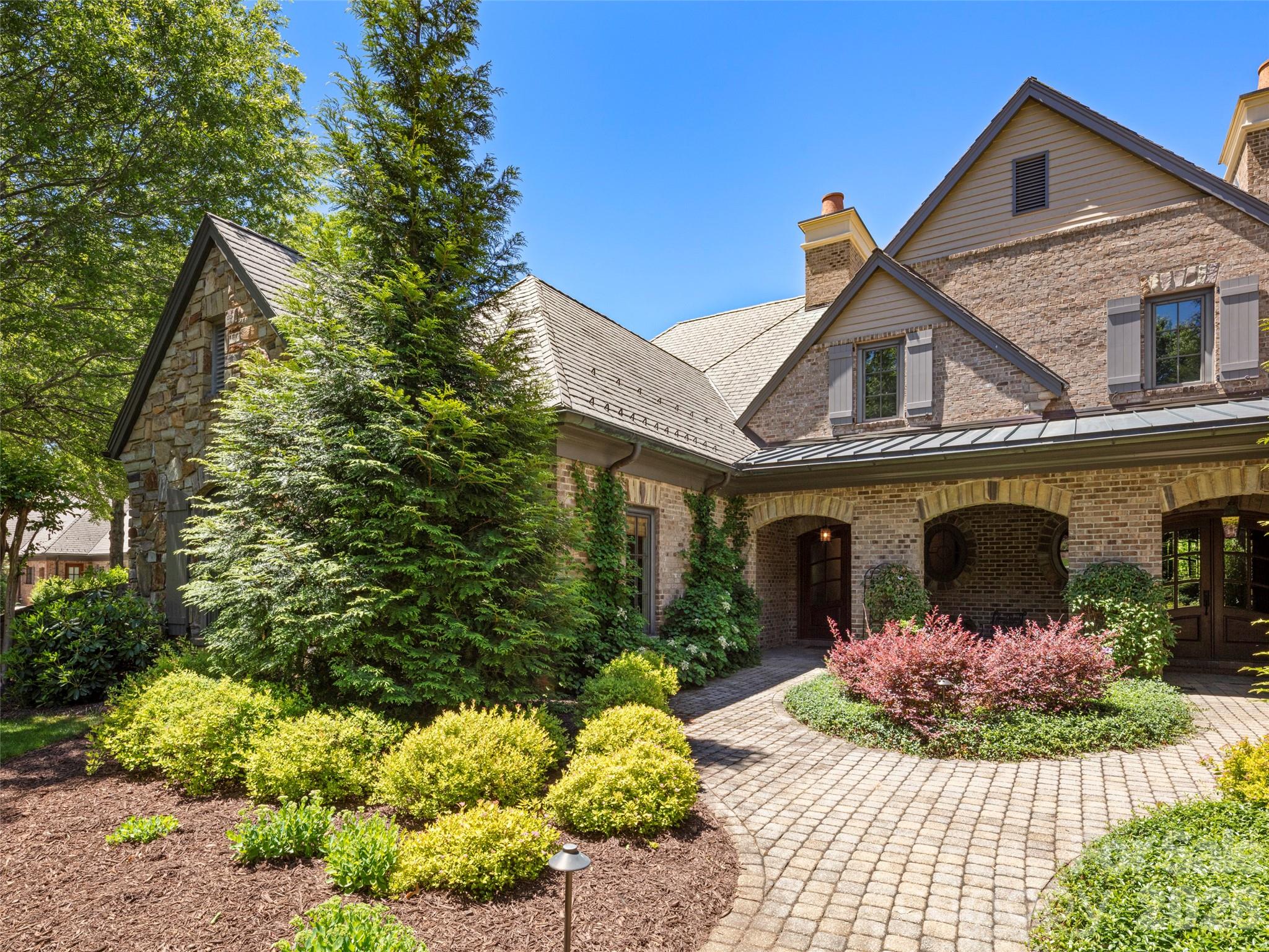 14 Golfside Court Arden, NC 28704 - Photo 2 of 45