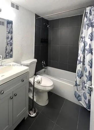 $2,000 | 1251 Northeast 108th Street, Unit 103, Miami, FL 33161
