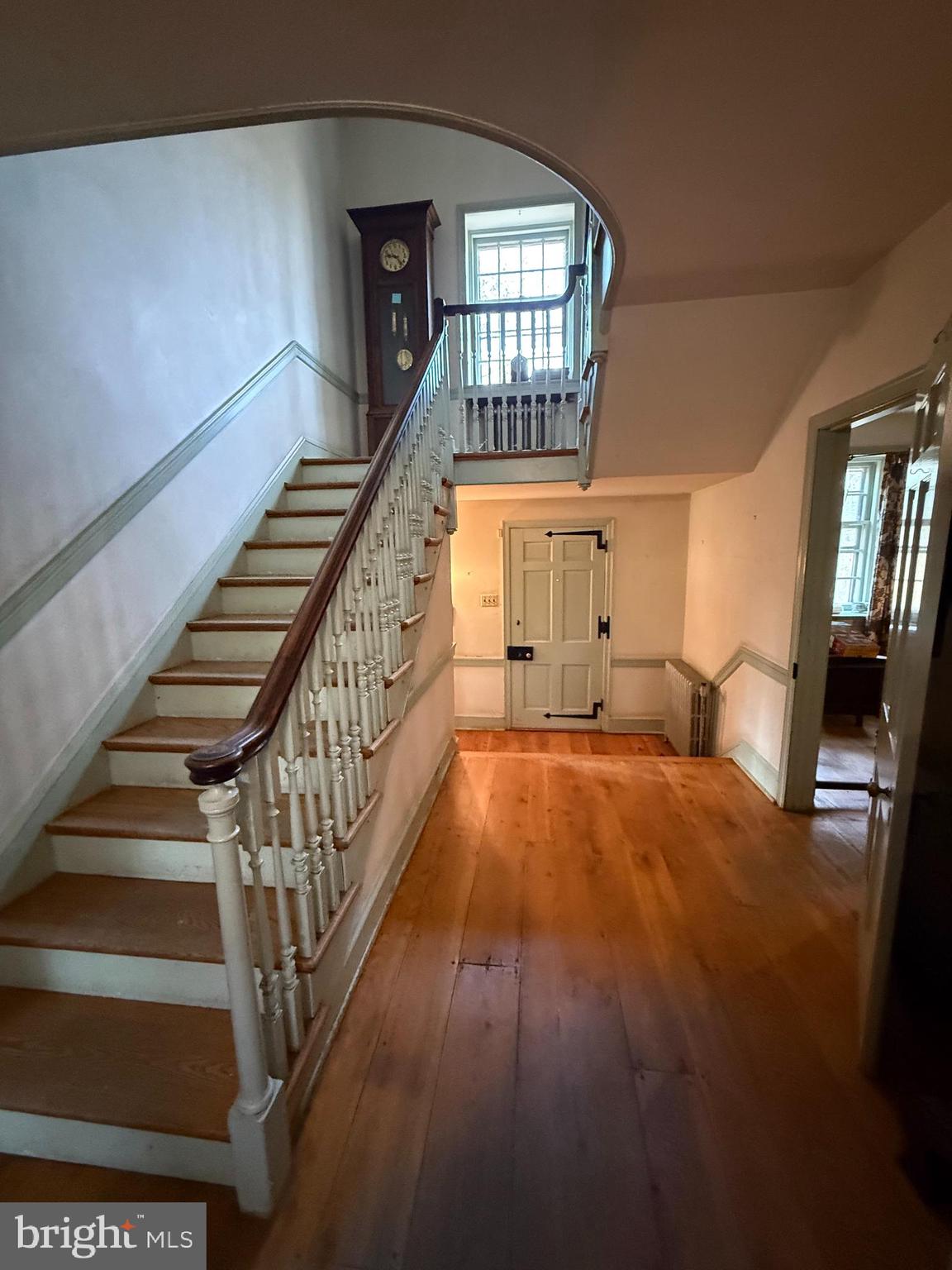 514 Edann Road Glenside, PA 19038 - Photo 17 of 34 Stairway