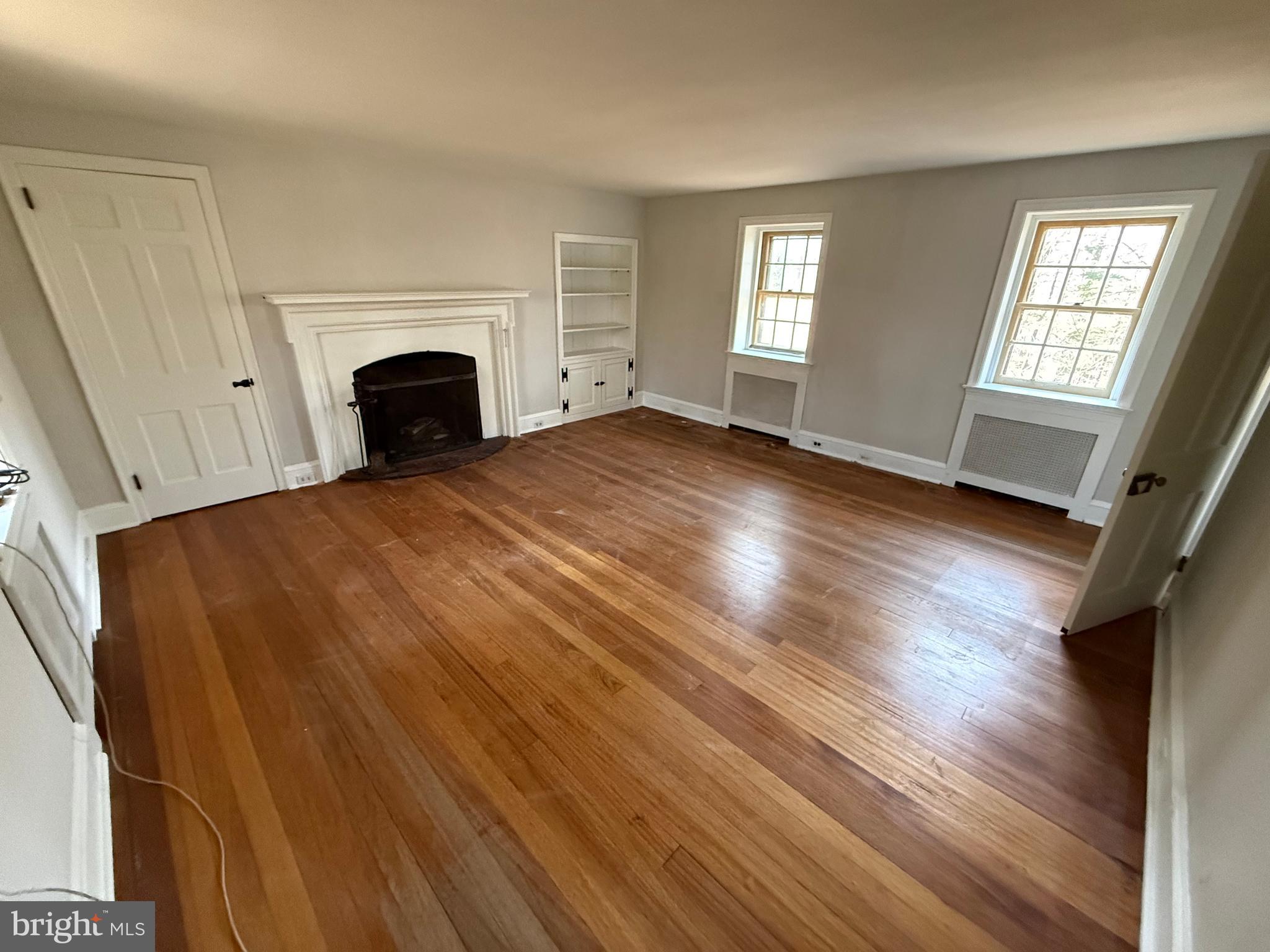 514 Edann Road Glenside, PA 19038 - Photo 23 of 34 Master Suite