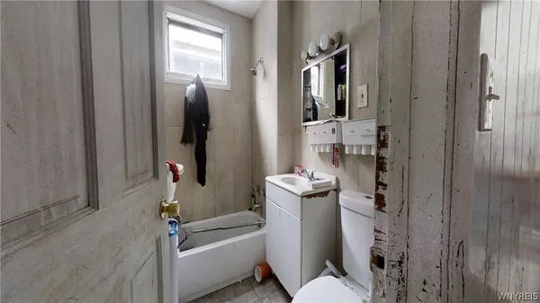 $149,900 | 7 Milton Street, Buffalo, NY 14210