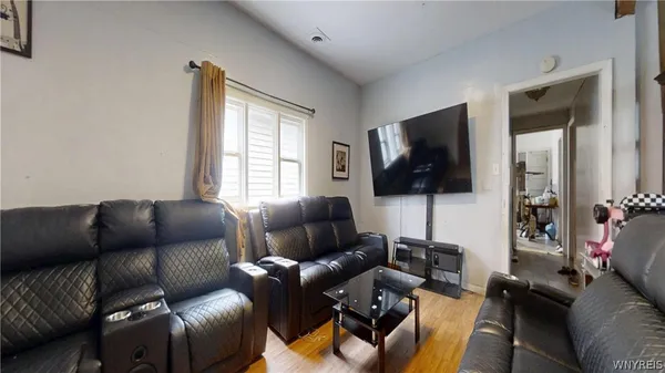 $149,900 | 7 Milton Street, Buffalo, NY 14210