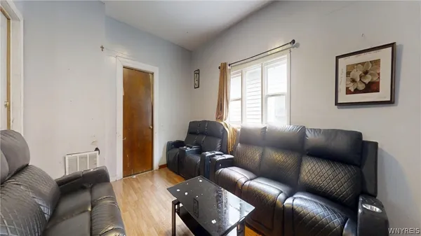 $149,900 | 7 Milton Street, Buffalo, NY 14210