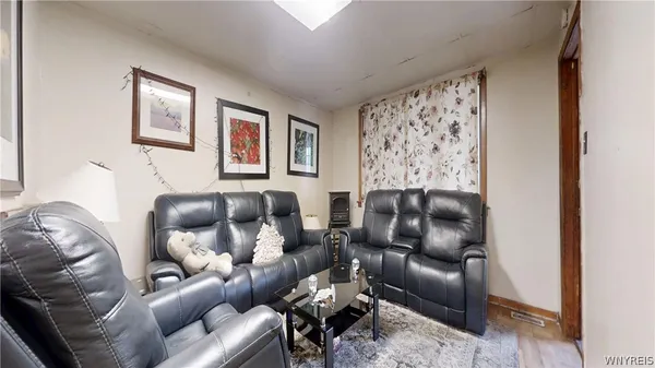 $149,900 | 7 Milton Street, Buffalo, NY 14210