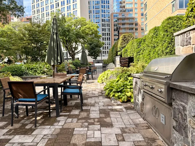 $749,000 | 191 Willoughby Street, Unit 8J | Downtown Brooklyn