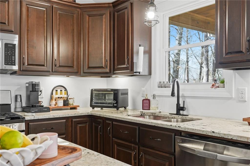 137 Geneva Road Canton, GA 30114 - Photo 10 of 43