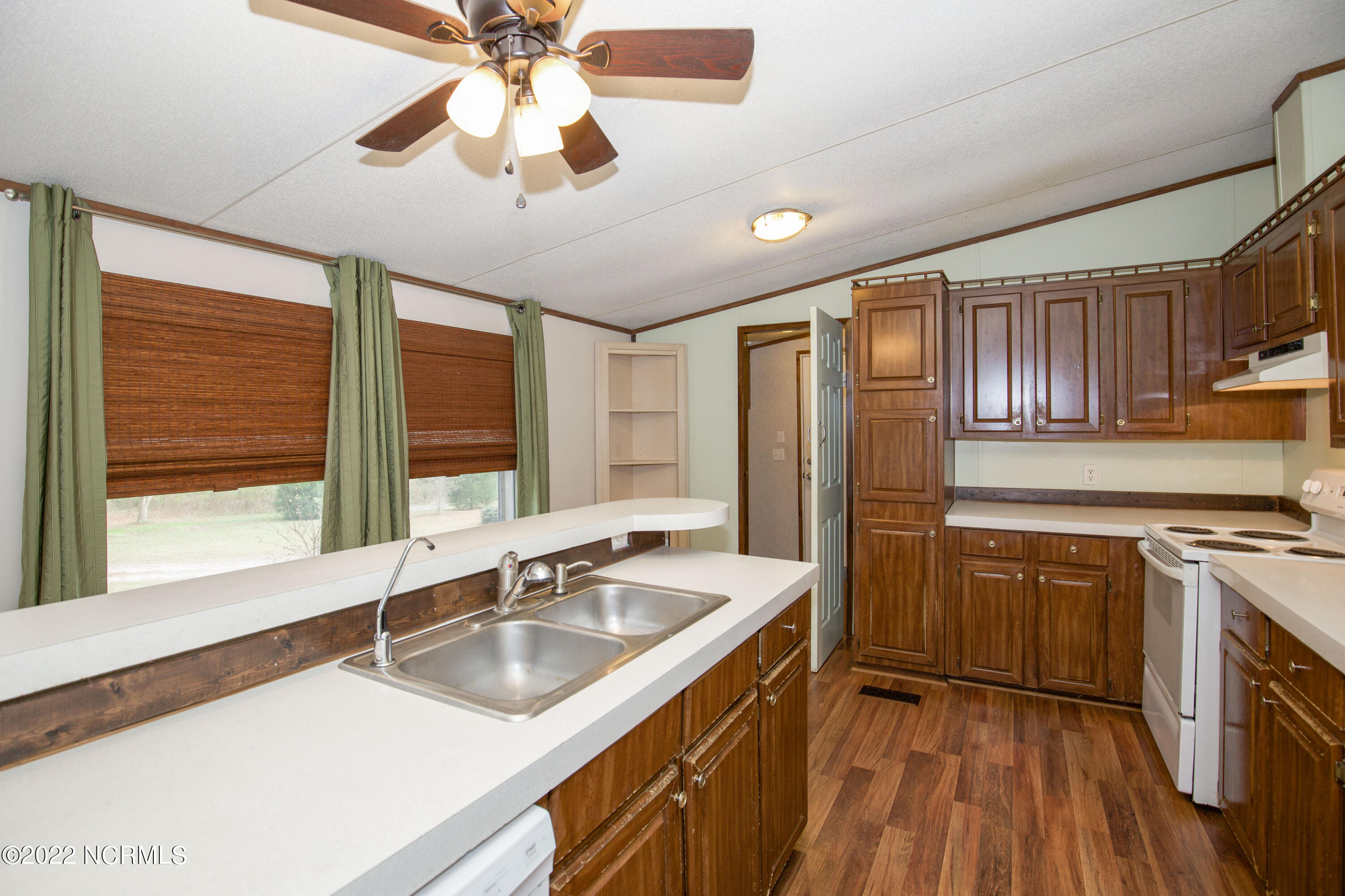 541 Pats Road Vass, NC 28394 - Photo 11 of 43 541 Pats Rd-30