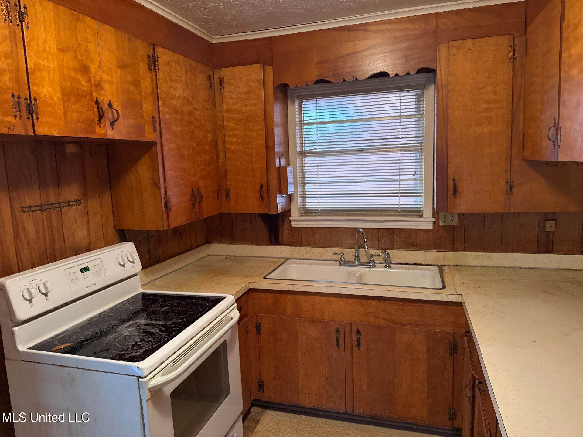 56 South 7th Avenue Decatur, MS 39327 - Photo 3 of 17 93-Dec 27 2024 03_27pm-9pu6