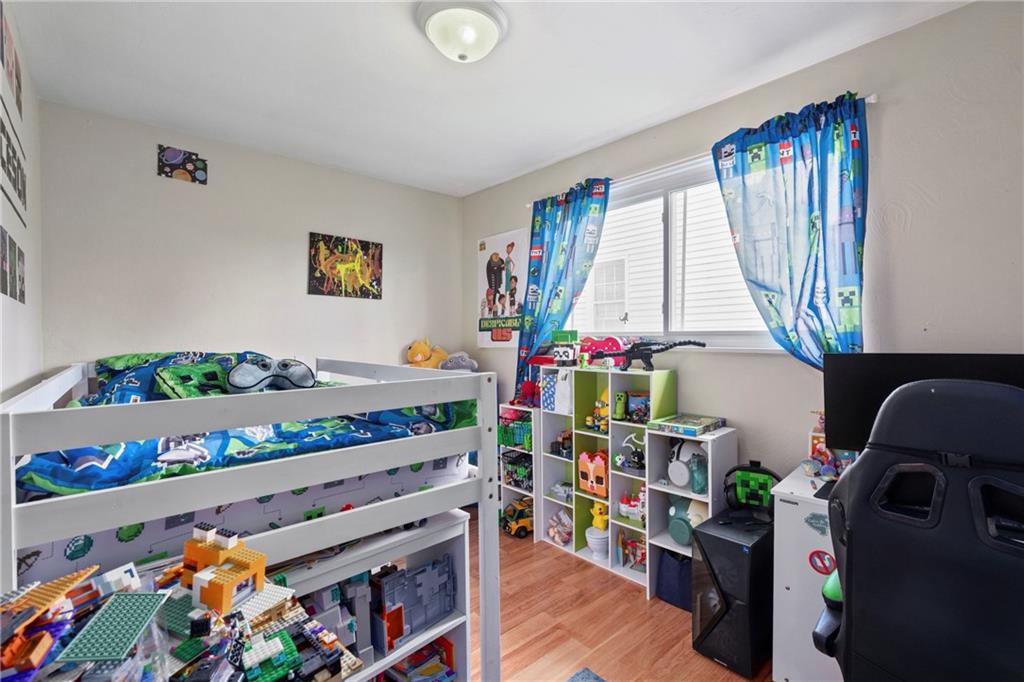 1807 Pine Hollow Road McKees Rocks, PA 15136 - Photo 16 of 47 a room with toys and a table