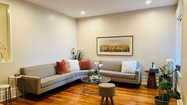 $3,900 | 96 Naples Road, Unit 2, Brookline, MA 02446