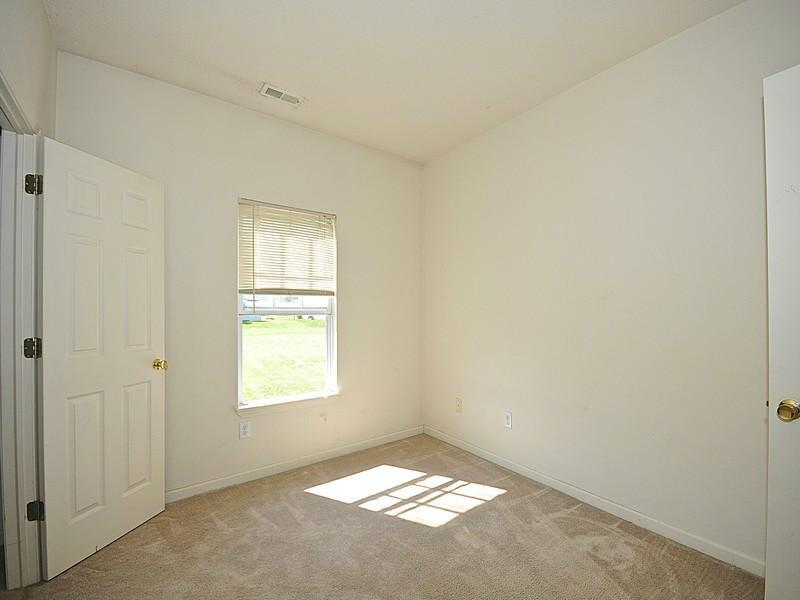 6581 Rushing River Noblesville, IN 46062 - Photo 12 of 24 Gallery Image 12