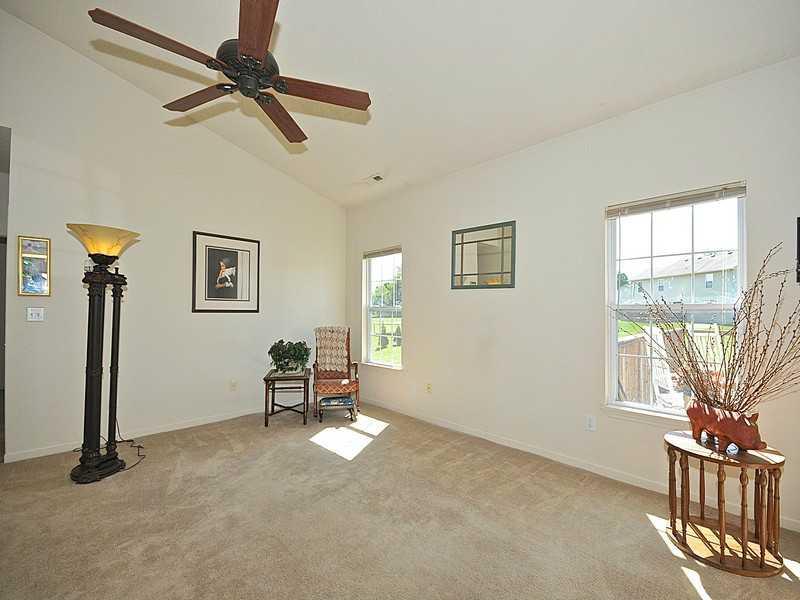 6581 Rushing River Noblesville, IN 46062 - Photo 7 of 24 Gallery Image 7