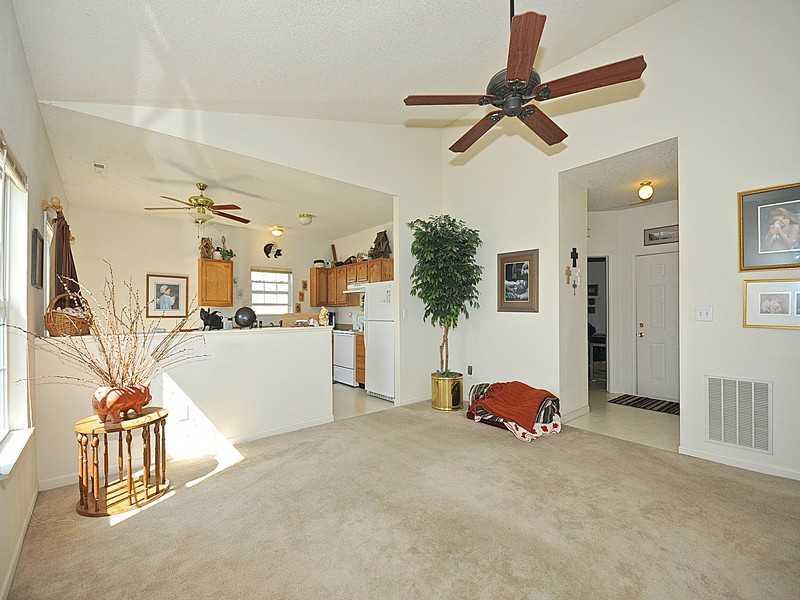 6581 Rushing River Noblesville, IN 46062 - Photo 8 of 24 Gallery Image 8