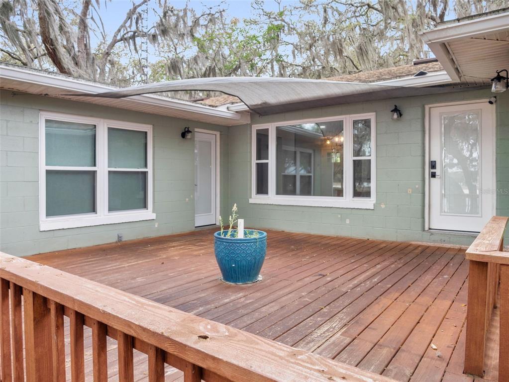 628 Bethel Street Keystone Heights, FL 32656 - Photo 32 of 49 a house view with a seating space