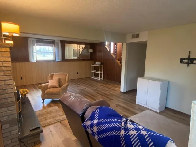 $306,000 | 2050 Chippewa Drive Northeast, Bemidji, MN 56601