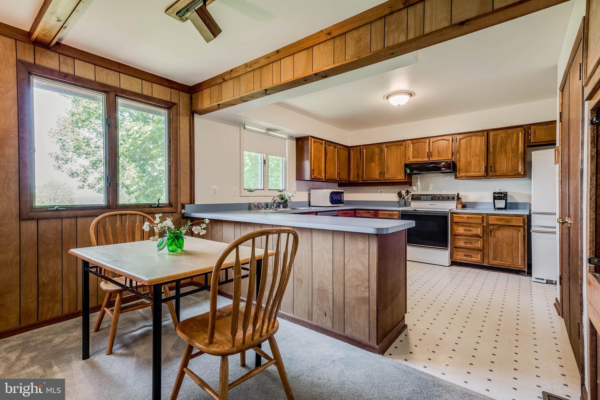 8567 Meadows Road Warrenton, VA 20186 - Photo 12 of 47 breakfast nook