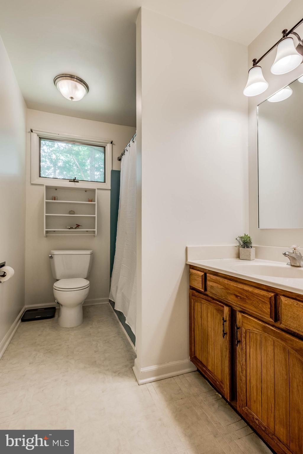 8567 Meadows Road Warrenton, VA 20186 - Photo 21 of 47 hall bath