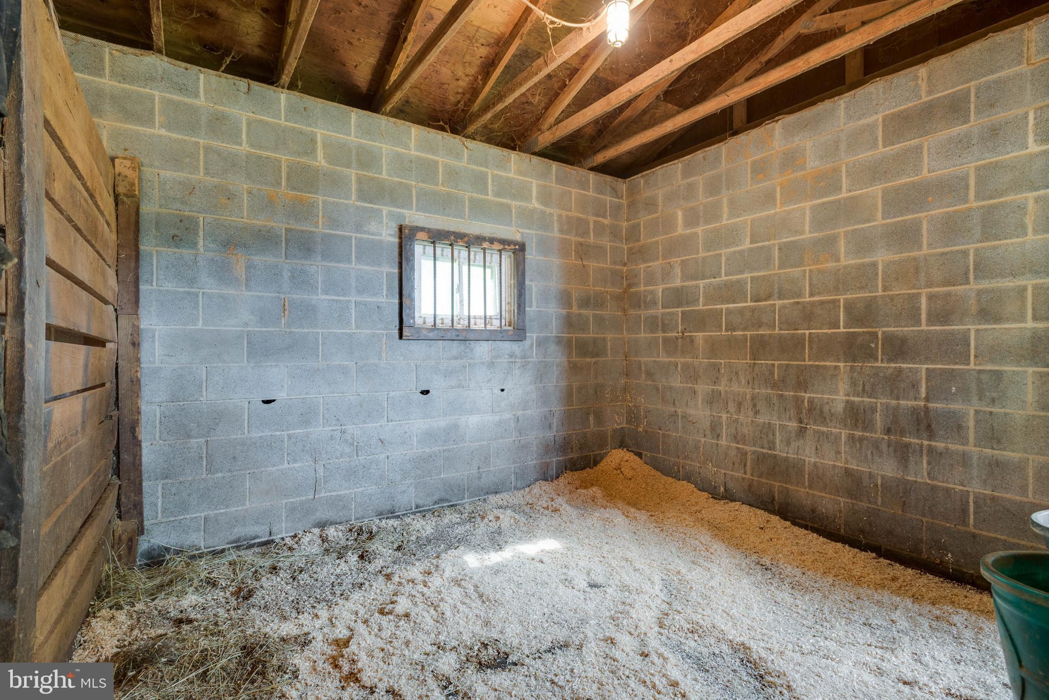 8567 Meadows Road Warrenton, VA 20186 - Photo 36 of 47 stall