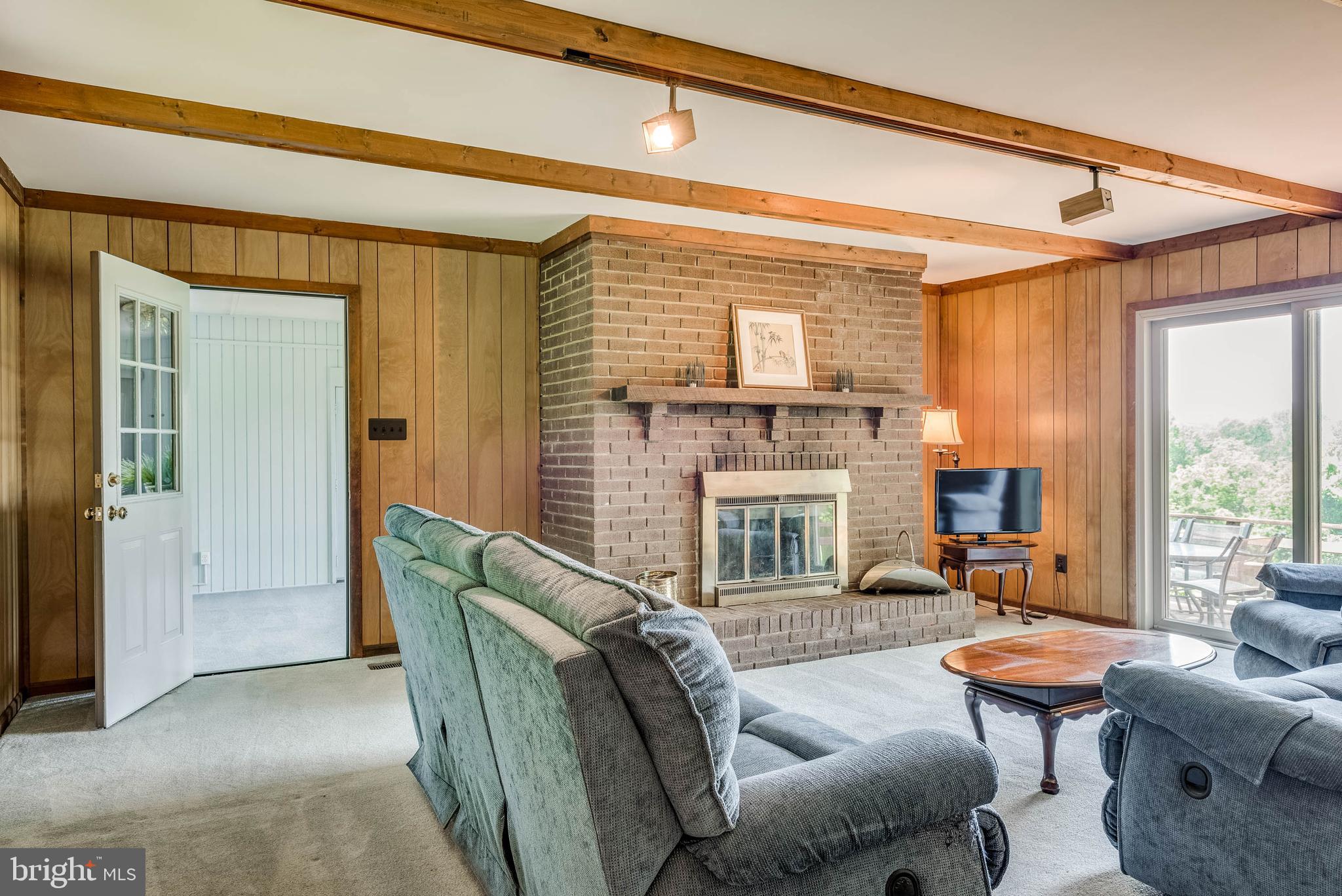 8567 Meadows Road Warrenton, VA 20186 - Photo 7 of 47 family room
