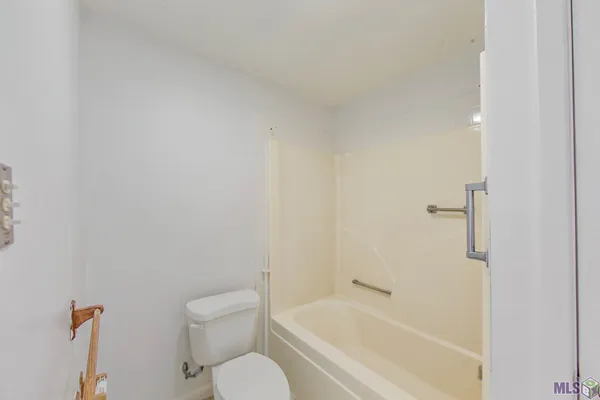 $279,000 | 502 Racquet Lane, Houma, LA 70360