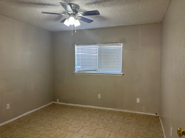 $875 | 825 Quetzal Street, Unit 2, Corpus Christi, TX 78418
