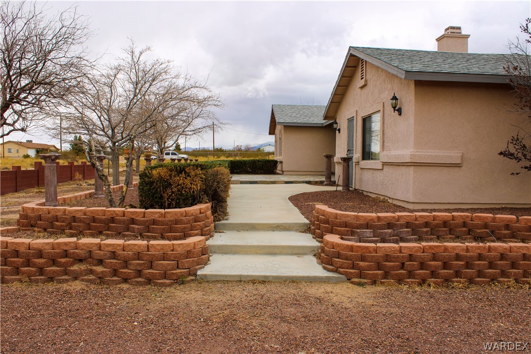 3734 Hope Road Golden Valley, AZ 86413 - Photo 3 of 50