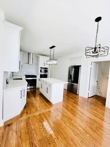 $469,900 | 1932 East Avenue, Berwyn, IL 60402