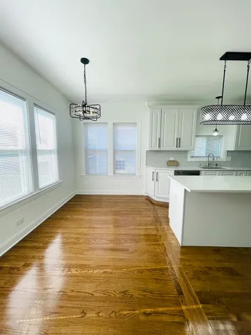 $469,900 | 1932 East Avenue, Berwyn, IL 60402