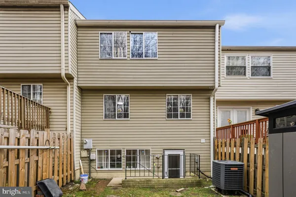 $2,700 | 104 Barksdale Place, Stafford, VA 22554